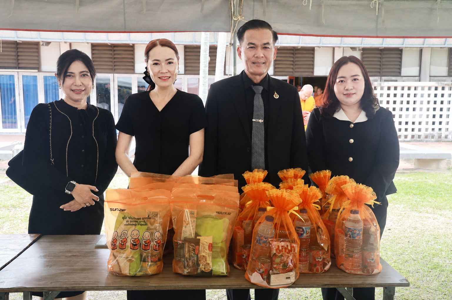 💛 มทร.ศรีวิชัย ร่วมใจทำบุญตักบาตร ถวายเป็นพระราชกุศลแด่ สมเด็จพระบรมราชชนนีพันปีหลวง 🙏✨